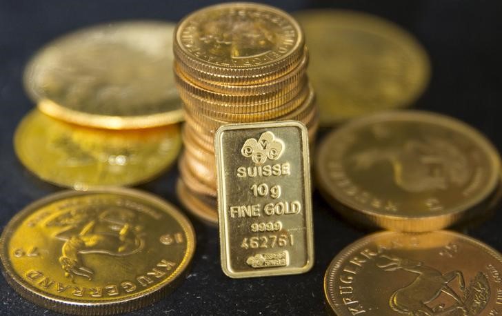 Рекомендации Goldman Sachs: покупать золото, если цены опустятся до уровня 1250$ за унцию.